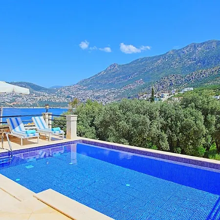 Secilia Otel 4*
